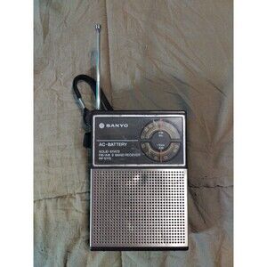 Vintage 1970's Sanyo RP-5115 2-Band AM/FM Portable Radio - Tested & Working.